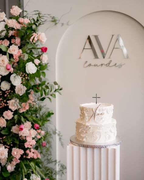 Such a fun day capturing Ava’s first Holy Communion 🤍 Take a look at how beautifully designed it was ✨ . . . #communion #communioncake #communionparty #firstcommunion #event #eventphotographer #eventphotography #torontoeventphotographer #capture #inspo #foryou #backdrop #decor #moderndesign First Communion Decorations Girl, First Communion Backdrop, First Communion Decorations, Communion Decorations, Backdrop Decor, Communion Cakes, Communion Party, Event Photographer, First Holy Communion