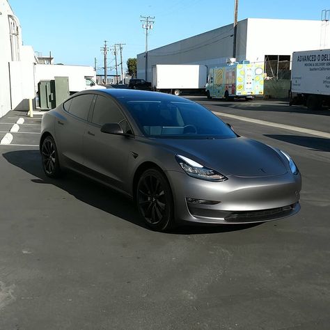 Gray Tesla Model 3, Tesla Model Y Grey, Tesla Model 3 Grey, Grey Tesla, Vision 2024, Car Goals, Tesla Model X, Tesla S, Gray Aesthetic