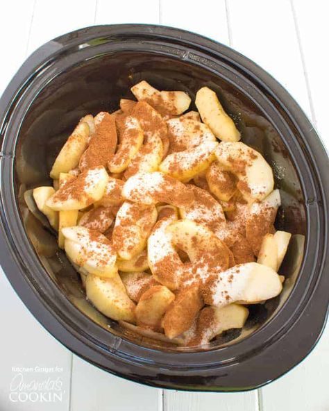 Cinnamon Apples Crockpot, Apple Recipes Breakfast, Apple Crockpot Recipes, Apple Recipes Crockpot, Crockpot Baked Apples, Breakfast Cinnamon, Dessert Apple, Apple Butter Crock Pot, Slow Cooker Apple Butter