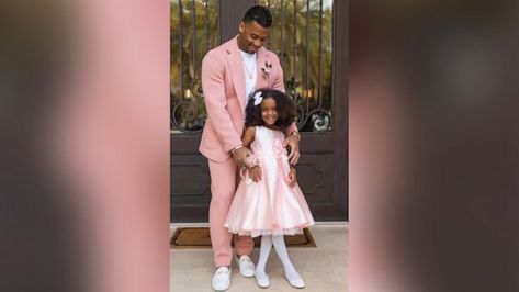 Russell Wilson takes daughter Sienna to 1st father-daughter dance Ciara And Russell, Gentlemen Wear, Russell Wilson, Father Daughter Dance, Pink Suit, Poses For Photos, Good Morning America, Father Daughter, Welcome Baby