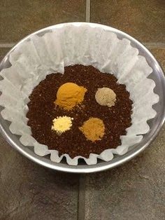 Coffee Ground Recipes, Ground Coffee Recipes, Chai Coffee Recipe, Chai Coffee, Breakfast And Brunch, Warm Drinks, Coffee Mix, Coconut Whipped Cream, Think Food