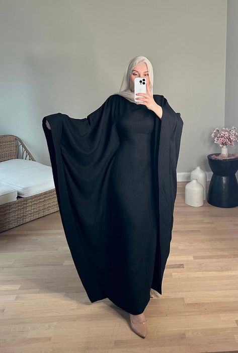 Butterfly Abaya Design, Beautiful Abayas, Butterfly Abaya, Abaya Dresses, Kitenge Dress, Butterfly Collection, Eid Outfit, Open Abaya, Shiny Dresses