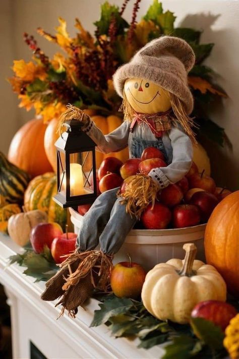 Harvest Display Ideas, Fall Mantle Decor, Fall Decor Wreaths, Fall Table Centerpieces, Fall Mantle, Fall Accents, Fall Kitchen Decor, Fall Thanksgiving Decor, Fall Kitchen