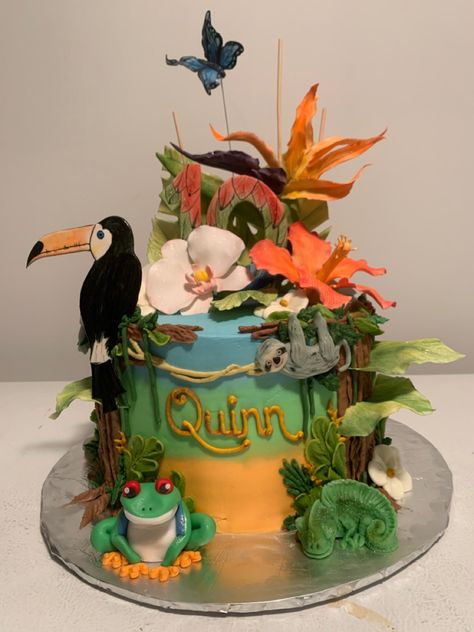 Rainforest Cake Ideas, Vanilla Pudding Mousse, Rain Forest Birthday, Rainforest Cake, Amazon Cake, Rainforest Birthday, Parrot Cake, Cake With Vanilla Pudding, Rainforest Party