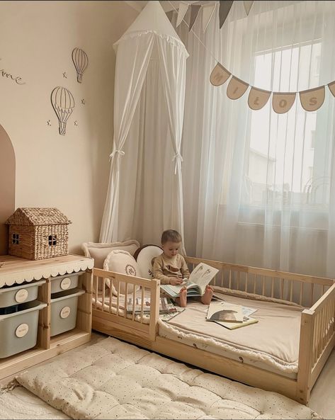 Kids Rooms Inspo Boy, Toddler Box Room, Toddler Shared Room Ideas, Neutral Kids Room Ideas, Nursery And Toddler Room Shared, Toddler Baby Shared Room, Small Boys Room Ideas, Boy Bedroom Ideas Toddler, Toddler Rooms Boy