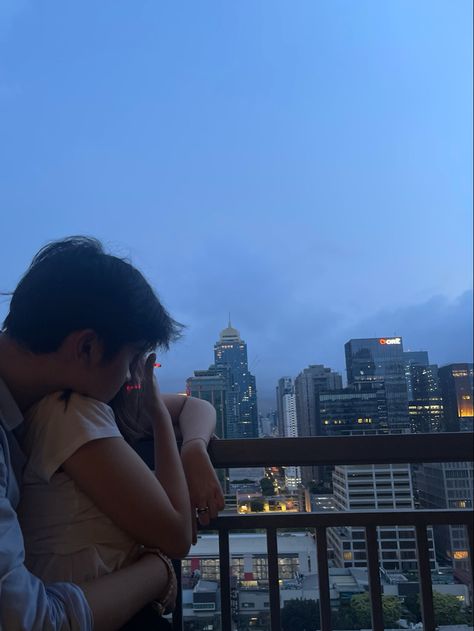 Rooftop Couple Aesthetic, Softlaunch Bf, Couple Softlaunch, Couple Lowkey Pics, Softlaunch Ideas, Softlaunch Pictures, Private But Not A Secret Couple, Lowkey Couple Photos, Secret Couple Photos