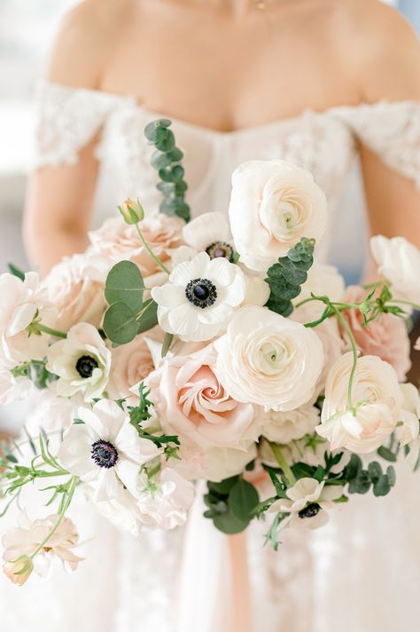 blush and white bridal bouquet Ranaculous Bouquet, Blush White Bridal Bouquet, Anemone Ranunculus Bouquet, Wedding Flowers With Anemones, Flower Arrangements With Anemones, Blush Ranunculus Bouquet, Peony Bridal Bouquet Blush, Wedding Bouquet Ranunculus, Ranuncula Bouquet