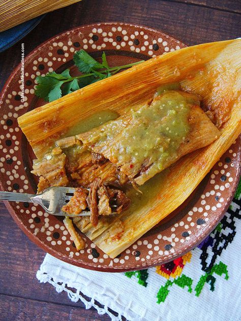 This plant-based, or vegan tamales recipe is full of authentic Mexican flavors just made without the meat. Tamales rojos (or red tamales) made with red tamale Tamales In Crockpot, Lard Recipe, Meat Recipes Healthy, Vegetable Appetizer, Vegetarian Tamales, Masa For Tamales, Vegan Tamales, Tamales Recipe, Mexican Salsa Recipes