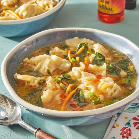 Best Fall Soup Recipes, 15 Minute Meals Dinners, Easy Dumplings, Minute Chicken, Chicken Tortellini Soup, Vegetable Dumplings, Dumpling Soup, Frozen Dumplings, Chicken Tortellini