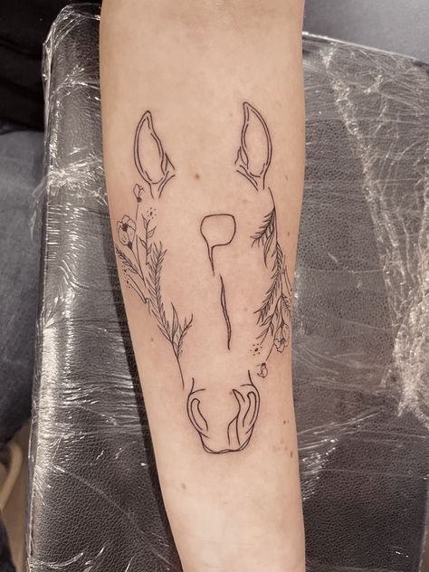 Fine Line Horse Tattoo Ideas, Horse Moon Tattoo, Lost Horse Tattoo, Horse Lover Tattoo Ideas, Tattoo Ideas Equestrian, Tattoo For Horse That Passed, Horse Blaze Outline Tattoo, Horse Face Line Tattoo, Horse Best Friend Tattoos