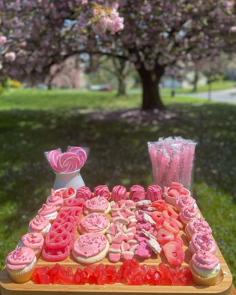 Pink Themed Food Board, Pink Candy Board, Color Party Pink Food, Pink Bring A Board Night, Pink Dessert Board, Pink Colored Food, Pink Snack Board, Pink Snack Table, Pink Food Board