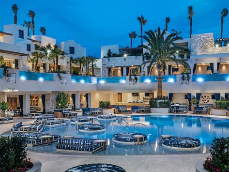 Palms Casino Resort Lives Up To Its Name | InspireDesign Palms Las Vegas, Las Vegas Pool, Vegas Pools, Palms Casino Resort, Cosmopolitan Las Vegas, Las Vegas Resorts, Vegas Hotel, Resort Pools, Hotel Pool