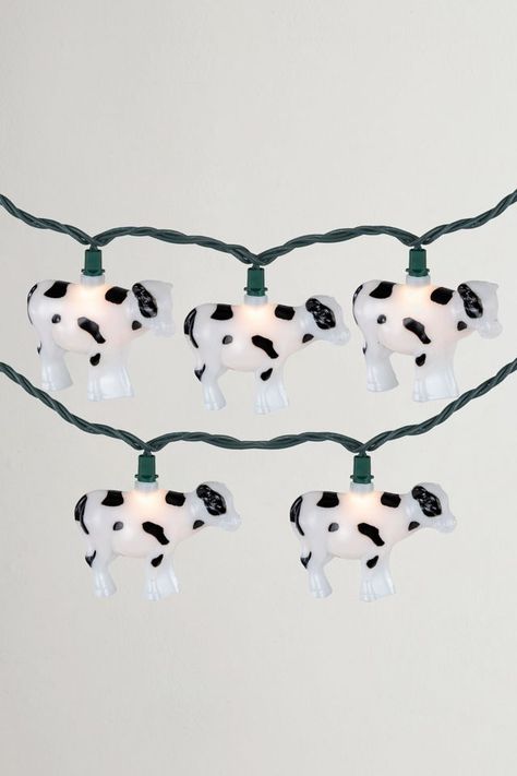 White and Black Cow 6ft String Lights Cow Themed Room Decor, Cow Themed Room, Cow Print Room, Cow Print Stuff, Cow Bedroom, Cow Decorations, Cow Things, Impractical Jokes, Cowhide Decor