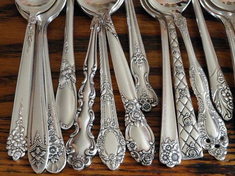 "Mismatched Spoons Silverplate Teaspoon Sets. Choose your actual patterns! Hundreds available! Table Ready! Gently Hand Cleaned and Hand Polished. Vintage and Antique designs from 1910's to 1960's, all made in the USA. Choose your mismatched spoons. Choice of sets as shown. What You See is What You Get! These are the actual patterns you will receive. Or select Surprise Me and let us curate the patterns for you from the patterns shown in all of our mismatched teaspoon listings. Very Good vintage Farmhouse Silverware, Mismatched Flatware, Flatware Jewelry, Antique Spoons, Silverplate Flatware, Flatware Sets, Antique Silverware, Vintage Cutlery, Tea Spoons