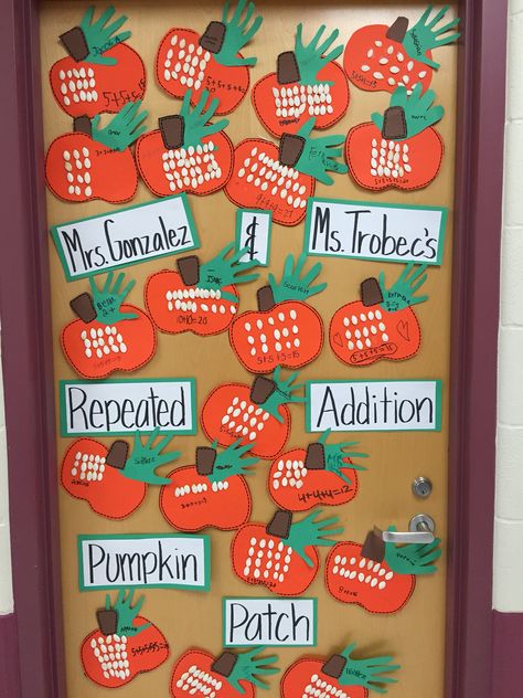 Array Bulletin Board, Halloween Arrays Craft, Array Craft 2nd Grade, Haunted House Arrays, Third Grade Fall Crafts, 2nd Grade Fall Bulletin Board Ideas, Pumpkin Multiplication, Array Math, November Centers