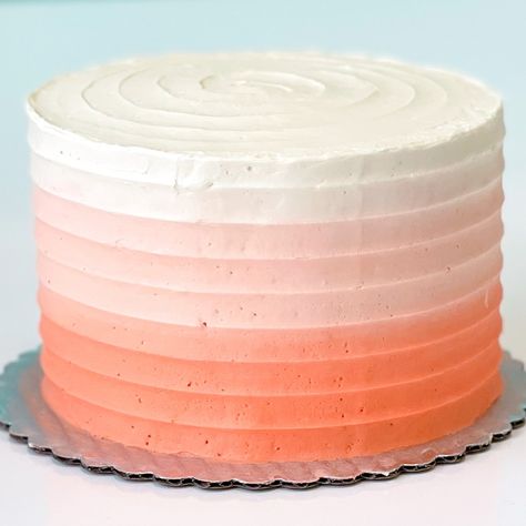 Peach Cake Decoration Birthday, Pink And Orange Ombre Cake, Peach Colored Cake Ideas, Boho Ombre Cake, Peach Theme Birthday Cake, Peach Colored Cake, Peach Decorated Cake, One Sweet Peach Smash Cake, Orange Ombré Cake