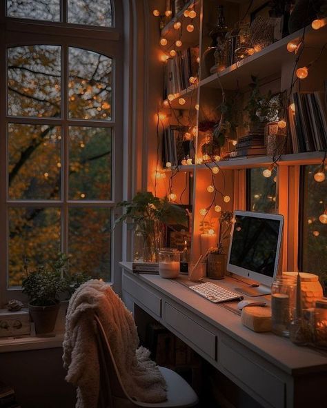 Cozy Office Lighting, Desk Fairy Lights, Cozy Study Aesthetic, Hygge Home Office, Cozy Study Room, Cozy Study Space, Cozy Home Office Ideas, Cozy Reading Chair, Dream Bedroom Inspiration