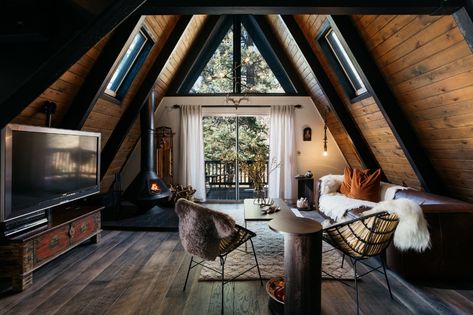 Attic Living Room, A-frame Interior, A Frame Cabins, Bohemian Decoration, Hardwood Floors Dark, Frame Cabin, Interior Minimalista, Frame House, Attic Bedroom