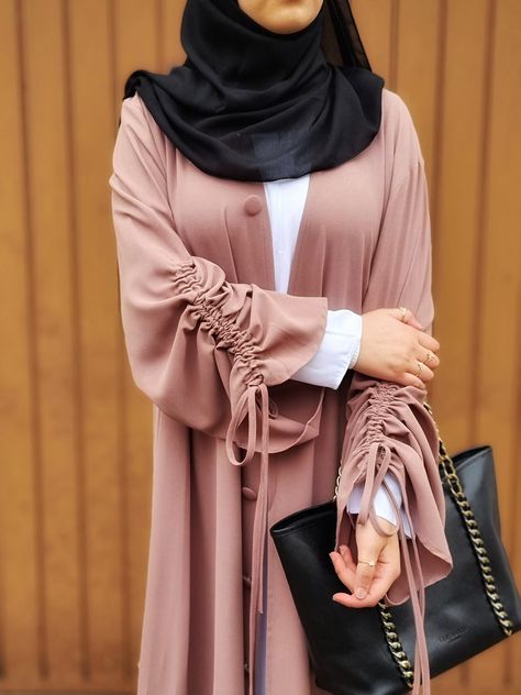 Different Abaya Styles, Abaya Sleeves Pattern, Loose Abaya Designs, Abaya Styles For Women, Abaya Sleeves Design, Abaya Designs Latest Simple, Abaya Sleeves, Mode Abayas, Abaya Designs Latest