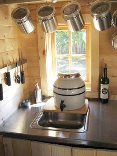 Dry Cabin, Tumbleweed Tiny Homes, 1000 Lifehacks, Tiny House Company, Tiny House Blog, Kombi Home, Van Life Diy, Cabin Kitchens, Van Living