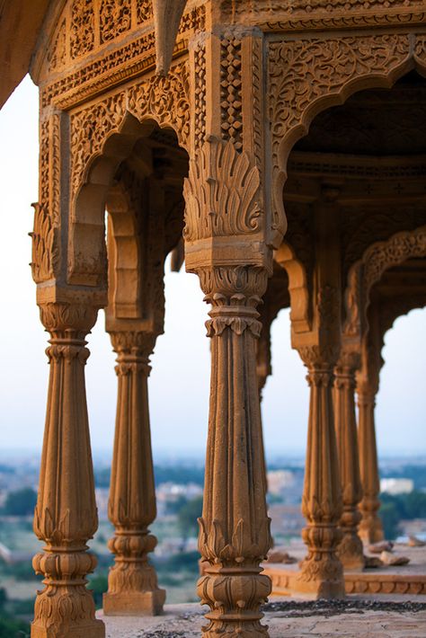 Sun Elf, Heritage Architecture, Indian Temple Architecture, India Architecture, Hindu Temples, Ancient Indian Architecture, Pillar Design, Temple Architecture, Historical Places