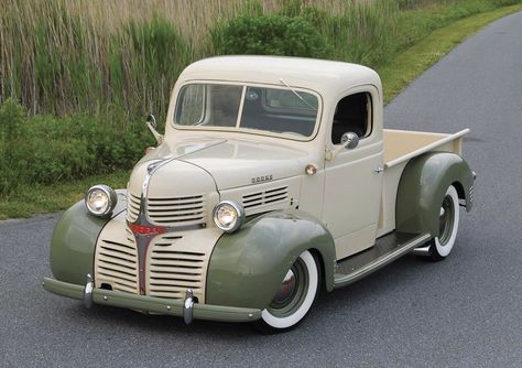 1940s Pickup Truck, 1960 Dodge Truck, Fargo Truck, 1947 Dodge Truck, Old Pickup Trucks Abandoned Cars, Classic Cars Trucks Chevy, Old Dodge Trucks, Old Vintage Cars, Rusty Old Cars Abandoned