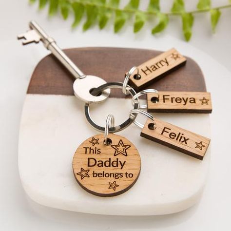 Personalised Engraved Wooden Painted Plaques Quality Rings, Unusual Names, Dad Keychain, Wooden Keychain, Large Ring, New Dads, Oak Veneer, Name Tag