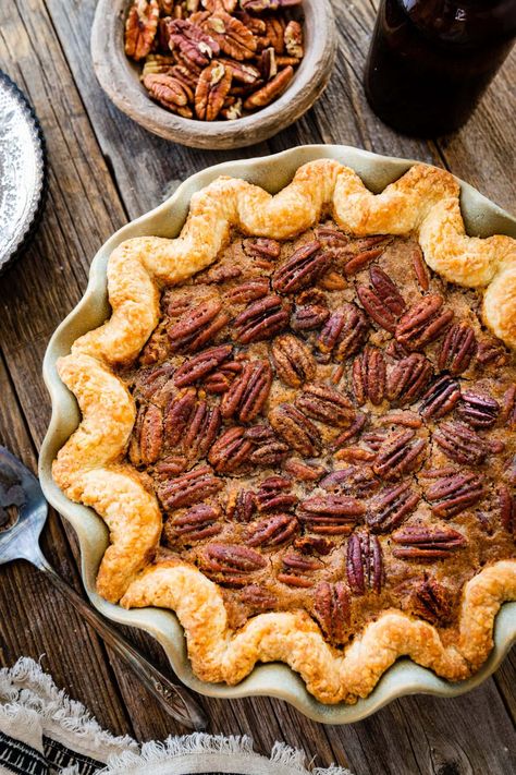 Maple Pecan Pie Recipe (Without Corn Syrup) - CucinaByElena Pecan Pie Recipe Dark Corn Syrup, Pecan Pie Made With Maple Syrup, Pecan Pie Recipe With Maple Syrup, Pecan Pie Recipe No Corn Syrup, Pecan Pie Recipe Without Corn Syrup, Pecan Pie No Corn Syrup, Pecan Pie Without Corn Syrup, Butter Pecan Pie, Pecan Pie Recipe Southern