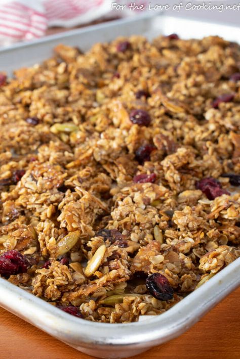 Brown Butter Granola with Pecans Brown Butter Granola Pioneer Woman, Brown Butter Granola, Butter Pecan Granola Recipe, Granola With Butter, Granola With Milk, Summer Granola, Athlete Diet, Oatmeal Pie, Homemade Granola Healthy