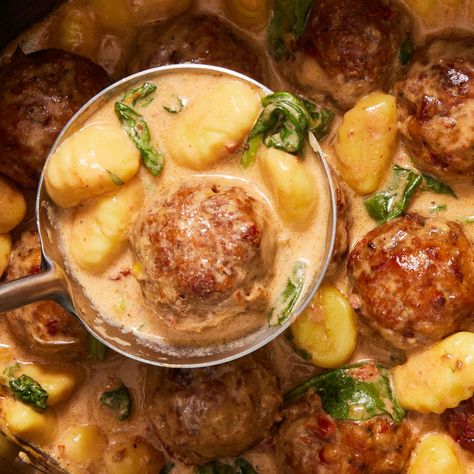 Delish Slow Cooker Tuscan Chicken, Oven Roasted Asparagus, Tuscan Chicken Pasta, Tuscan Chicken, Gnocchi Recipes, Best Slow Cooker, Chicken Meatballs, Slow Cookers, Pot Meals