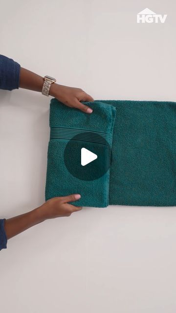 HGTV on Instagram: "Trust us, the feeling you'll get when you see your perfectly folded towels is worth the extra time these folds might take. ✨

Follow along to learn the best ways to fold bath towels, hand towels, washcloths and kitchen towels. #HGTVHowTo" How To Fold Dish Towels, Folding Towels For Display Bathroom, How To Fold Washcloths, Towel Folding Ideas Bathroom, Folding Hand Towels Ideas, How To Fold Towels For Display Bathroom, Fold Towels For Display, Fold Bath Towels, How To Fold Hand Towels