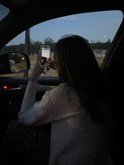 Take Pictures Aesthetic, Jess Core Aesthetic, Cold Summer Aesthetic, Jessica Core Aesthetic, Taking Photos Aesthetic, Taking Pictures Aesthetic, Taking Pictures Of The Sky, Jess Core, Jessica Core