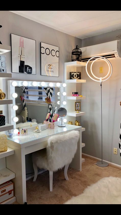 Chanel Inspired room Chanel Room Ideas Bedrooms, Chanel Aesthetic Room Decor, Chanel Room Aesthetic, Chanel Aesthetic Bedroom, Room Ideas Chanel, Fashion Designer Room Decor, Chanel Aesthetic Room, Chanel Room Ideas, Chanel Themed Bedroom