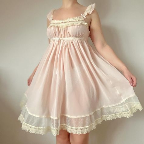 Nightgowns Aesthetic, Night Gown Outfit, Terrence Loves You, Sewing Aesthetic, Babydoll Dresses, Dresses Aesthetic, Babydoll Style, Pretty Lingerie, Really Cute Outfits