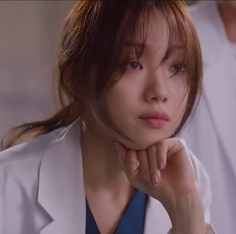 Korean Doctor Aesthetic, Lee Sung Kyung Dr Romantic, Lee Sung Kyung Doctors, Dr Romantic, Romantic Doctor Teacher Kim, Dr. Romantic, Romantic Series, Kim Book, Lee Sung Kyung