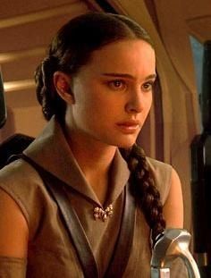 Starwars Hairstyles, Padme Skywalker, Natalie Portman Star Wars, Star Wars Padme Amidala, Amidala Star Wars, Dark Vader, Padmé Amidala, Star Wars Padme, Star Wars Fashion