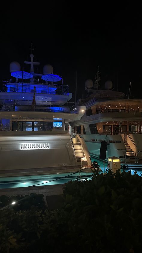 Yaught Club Aesthetic, Black Old Money Aesthetic, Monaco Italy, Boats Aesthetic, Rich Old Money, Aesthetic Boat, Vacation Money, Birkin Mom, Dark Empire