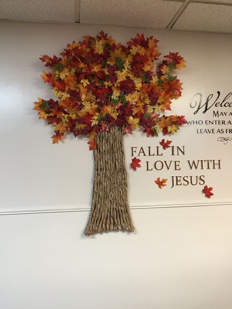 Fall in Love with Jesus- craft done by Mildred Fall Ccd Craft, Fall In Love With Jesus Bulletin Board, Yalda Decor, Fall Sunday School Bulletin Boards, Autumn Classroom Decorations, Fall Office Decorations, Fall Church Decorations, Thanksgiving Church Decorations, Fall Church Bulletin Boards