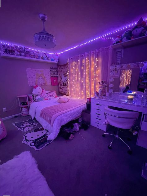 Need Room Ideas, Bedroom Ideas Kuromi, Room Ideas For Basement Bedroom, Cute Room Ideas Purple, Big Room Layout, Pink Baddie Bedroom, Basement Room Aesthetic, Room Design Ideas Aesthetic, Room Organization Bedroom Aesthetic