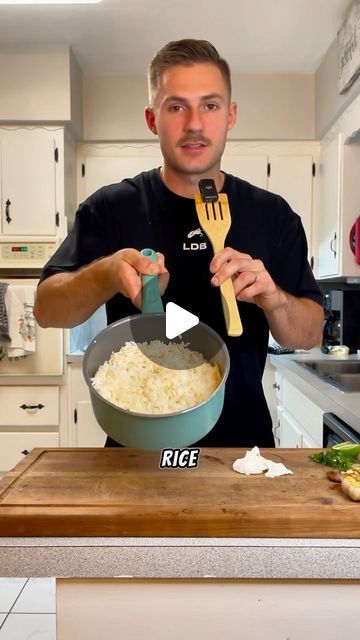 Nutrition Guide on Instagram: "No more plain rice with this recipe ✅ by @hunt4shredz 
.
Ingredients:
1 whole garlic cloves roasted 
1 whole shallot roasted 
Salt 
Pepper 
1tbs Olive oil 
1/4 cup chopped cilantro 
1/2 lime squeezed 
2 tbs soy sauce 
1/4 cup chicken broth 
1/2 tsp basil 
1/2 tsp oregano 
1/2 tsp thyme 
1/2 tsp coriander 
1/2 tsp tsp cumin 
1/2 Avocado

Blend all ingredients and add to your rice. Making your rice full of delicious flavor.

#healthy #rice #recipe #delicious #easytomake #food #foodie #homemade" Plain Rice, Healthy Rice, Nutrition Guide, Rice Recipe, Shallots, Chicken Broth, Soy Sauce, Oregano, Salt Pepper