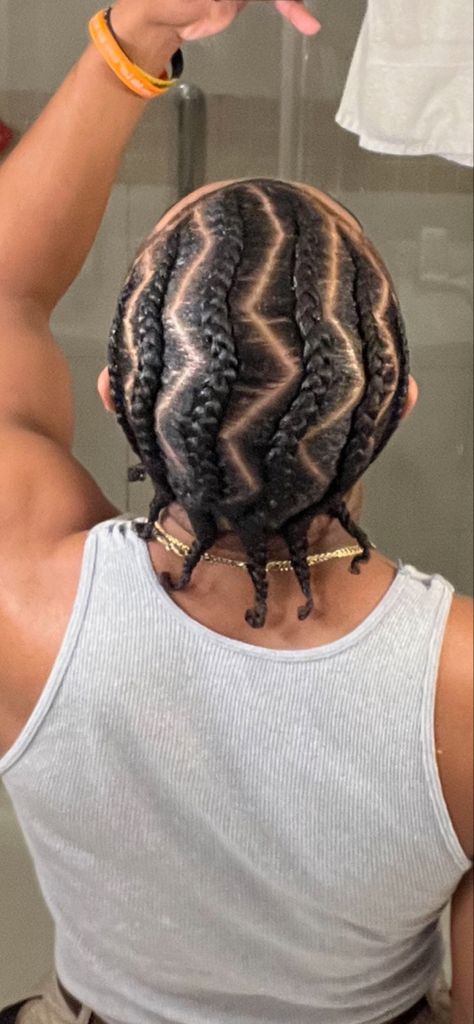 Simple Male Cornrow Styles For Men, Cornrows For Men Design, Male Canerow Hairstyles, Corn Row Braids Styles Men, Alan Iverson Braids, Conroe Braids Hairstyles Men, Canerows Hairstyles Men, Men Conrow Ideas, Cornrows Natural Hair Men