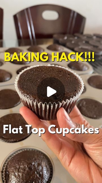 402K views · 15K likes | Hope & Faith on Instagram: "TOP TIPS for a flat top cupcake👇  🔺the cupcakes need to be warm when you flatten it to avoid any crumbling or breakage  🔺peel off the parchment paper from the cupcake gently after you press it down with the spoon  Personally, flat top cupcakes are way easier to decorate and store. Which is why this is my go-to method!🧁   #bakinghacks #bakinghack #cupcakehack #flattopcupcakes #cupcake #cupcakes #baking #chocolatecupcakes #decoratingcupcakes #hack #foodhack #bakingtips #cookinghack #cakes" How To Make Flat Top Icing Cupcakes, How To Get Flat Top Cupcakes, How To Flatten Icing On Cupcakes, Flat Frosted Cupcakes, Flat Topped Cupcakes, How To Flatten Frosting On A Cupcake, How To Make Cupcakes Flat On Top, Flat Icing On Cupcakes, How To Make Flat Top Cupcakes