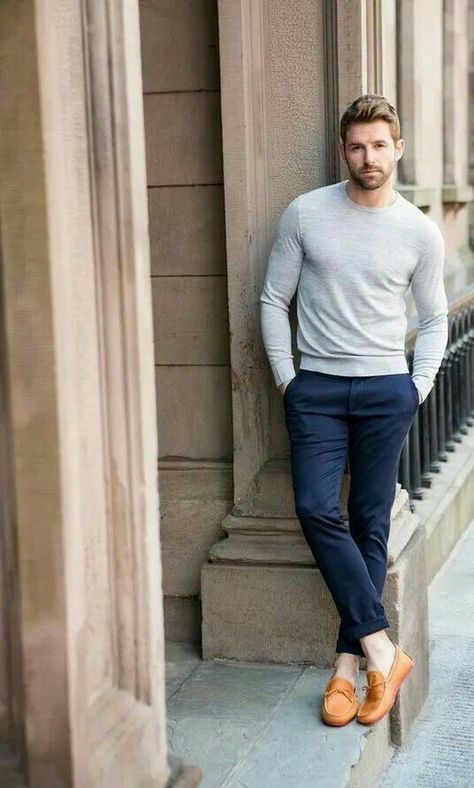 Blue Pants Outfit Men, Navy Pants Outfit, Blue Chinos Men, Chinos Men Outfit, Blue Sweater Outfit, Blue Pants Outfit, Loafers Men Outfit, Aesthetic Street, Navy Chinos