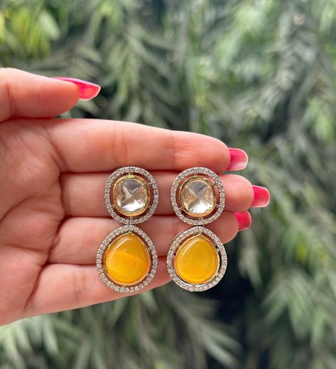 These uncut polki earrings feature stones in two stunning colours. These are light weight and great for both festive and casual use!  For any queries, please feel free to contact us. Happy shopping! Yellow Colour Earrings, Yellow Earrings Indian, Jewellery For Wedding, Yellow Color Combinations, Diamond Wedding Jewelry, Polki Earrings, Pakistani Jewelry, Yellow Colour, Yellow Earrings