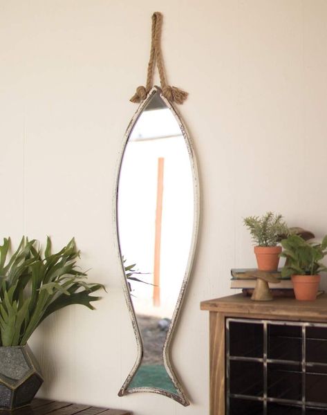 Surfer Room Aesthetic, Surfboard Room Decor, Surf Room Aesthetic, Surf Room Ideas, Surfboard Room, Surfer Girl Room, Fish Mirror, Surfer Girl Bedroom, Surfer Room