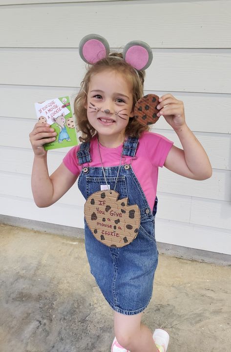 If you give a mouse a cookie When You Give A Mouse A Cookie Costume, Smart Cookie Costume, If You Give A Mouse A Cookie Costume, If You Give A Mouse A Cookie, Cookie Costume, Mouse A Cookie, Book Character Costumes, Literary Characters, Character Costume