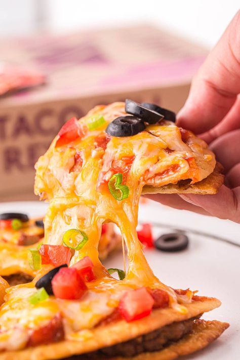 Copycat Taco Bell Mexican Pizza hero image Taco Bell Mexican Pizza Recipe, Copycat Taco Bell Mexican Pizza, Taco Bell Pizza, Family Recipies, Mexican Pizza Recipe, Hibachi Recipes, Copycat Taco Bell, Taco Bell Mexican Pizza, Indian Tacos