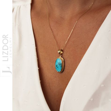 ▶ 𝙋𝙍𝙊𝘿𝙐𝘾𝙏 𝙁𝙀𝘼𝙏𝙐𝙍𝙀𝙎 * 14k Yellow Gold Turquoise Necklace * Turquoise Stone Size: 1.07 cm x 1.80 cm (0.42 x 0.70 in) * Turquoise Necklace Width: 1.45 cm(  0.57 in) * Turquoise Necklace Lenght: 2.22 cm( 0.87 in) * Turquoise Necklace Height : 4.68 mm( 0.18 in) * Available in 5 different chain lengths: 42cm (16.5 in), 44cm (17.3 in), 46cm (18.1 in), 48 cm (18.8 in), 50 cm ( 19.6 in) ✔️ Made of real turquoise stone. Since turquoise stone is made of natural stone, there may be difference Vintage Blue Necklace, Turquoise Jewelry Necklace Gold, Vintage Turquoise Jewelry Necklaces, Gold Turquoise Necklace, Turquoise Stone Necklace, Wedding Turquoise Jewelry, Real Turquoise Jewelry Necklaces, Turquoise And Gold Jewelry, Gold Turquoise Jewelry