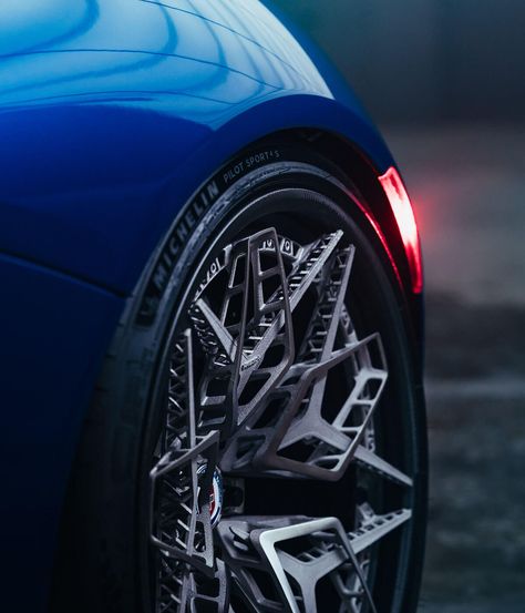 HRE Wheels develops the first-ever 3D-printed titanium wheel E28 Bmw, Tattoo Car, Custom Wheels Cars, Custom Wheels And Tires, Wallpaper Car, Performance Wheels, Car Tattoos, Aesthetic Car, Car Wheels Rims