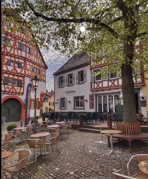 Historischer Marketplatz, Market in Ladenburg, Germany Ladenburg Germany, Dream Family, Family Vacations, Family Vacation, Germany, Cabin, House Styles, Art